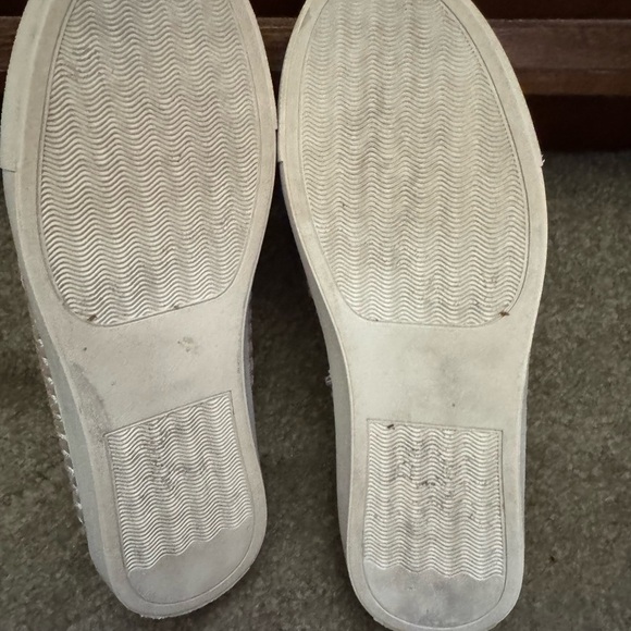 Yellow Box Women's Glitter Loafers women’s sized 6 - Picture 3 of 13